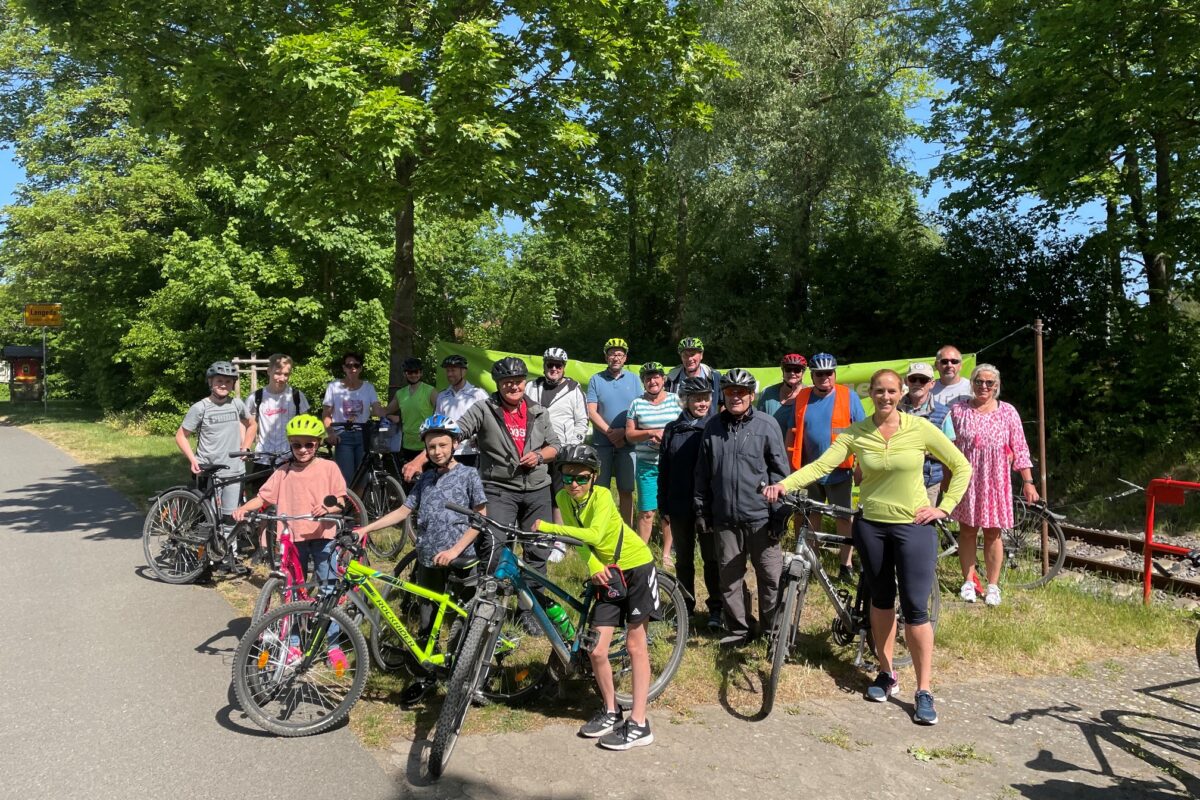 Stadtradeln in Lengede - Radfahrer mit der Bürgermeisterin Maren Wegener