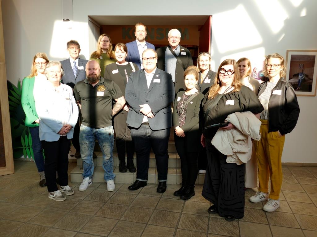 Teilnehmer der finnischen Delegation aus Heinola zu Besuch im Landkreis Peine