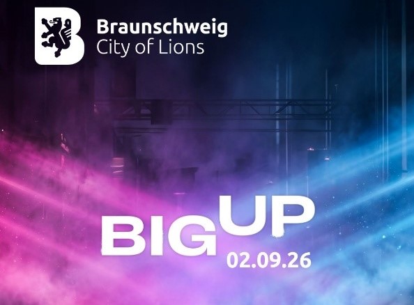 Pitch Contests auf der Bühne des BIG UP Startup Summit am 2. September in Braunschweig